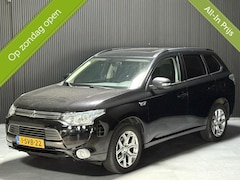 Mitsubishi Outlander - 2.0 PHEV|PANORAMA|APK|AIRCO