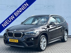 BMW X1 - sDrive20i Centennial Executive NL AUTO | 1E EIG | NAVI | MOOIE AUTO | TREKHAAK |