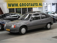 Opel Kadett - 1.2S L Trekhaak, Nette auto