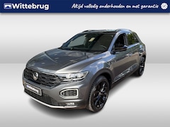 Volkswagen T-Roc - 1.5 TSI Sport / Black style / Achteruitrij camera / Verwarmde voorstoelen / 18'' LM velgen