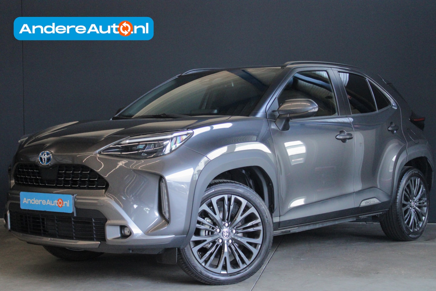 Toyota Yaris Cross - 1.5 Hybrid Adventure AWD |dealer onderhouden|elektrische klep|leder|camera - AutoWereld.nl