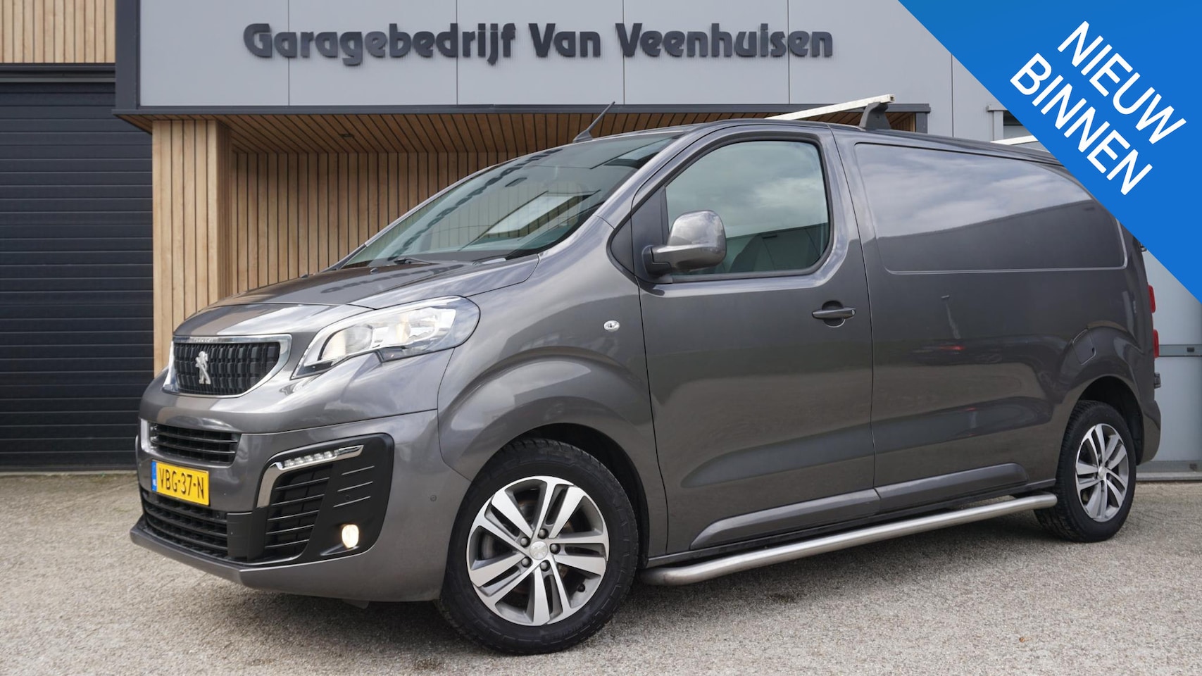 Peugeot Expert - 2.0 122PK BlueHDI 120 Premium Airco Apple carplay * NL AUTO * Parkeersensoren DAB 17inch L - AutoWereld.nl