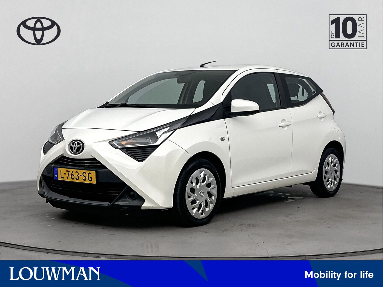 Toyota Aygo - 1.0 VVT-i x-play | Aircondtioning | Camera | Centrale vergrendeling | - AutoWereld.nl