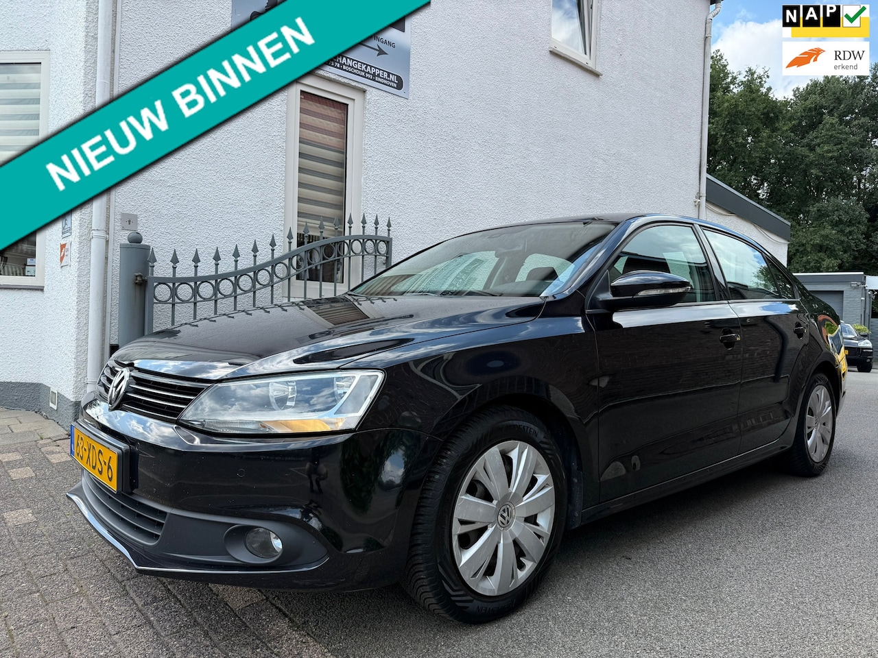 Volkswagen Jetta - 1.2 TSI Comfort Executive Line | Clima | Cruise | PDC | NAP - AutoWereld.nl