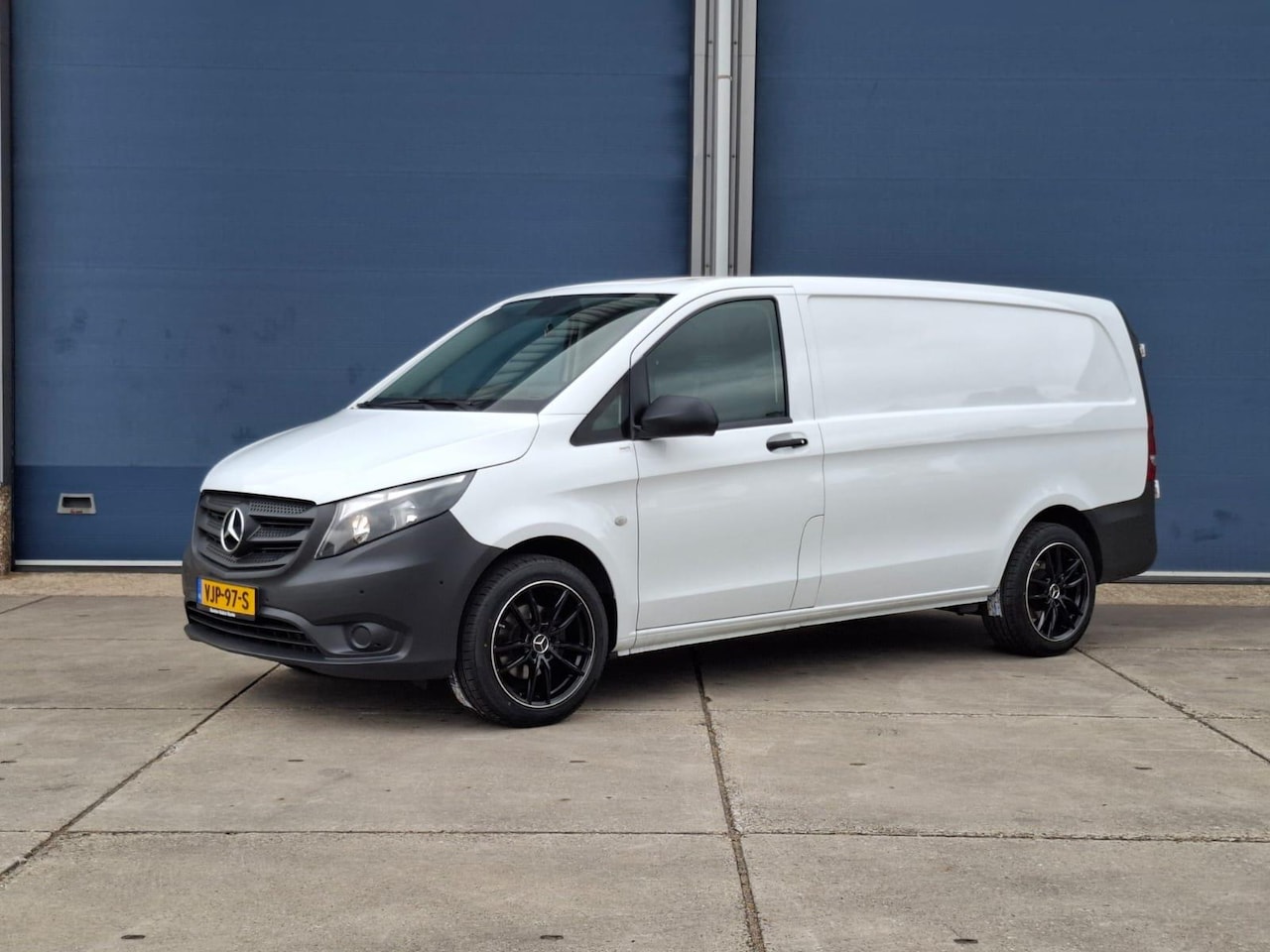 Mercedes-Benz Vito - 116 CDI Lang AIRCO / CRUISE CONTROLE / NAVI / L2H1 - AutoWereld.nl