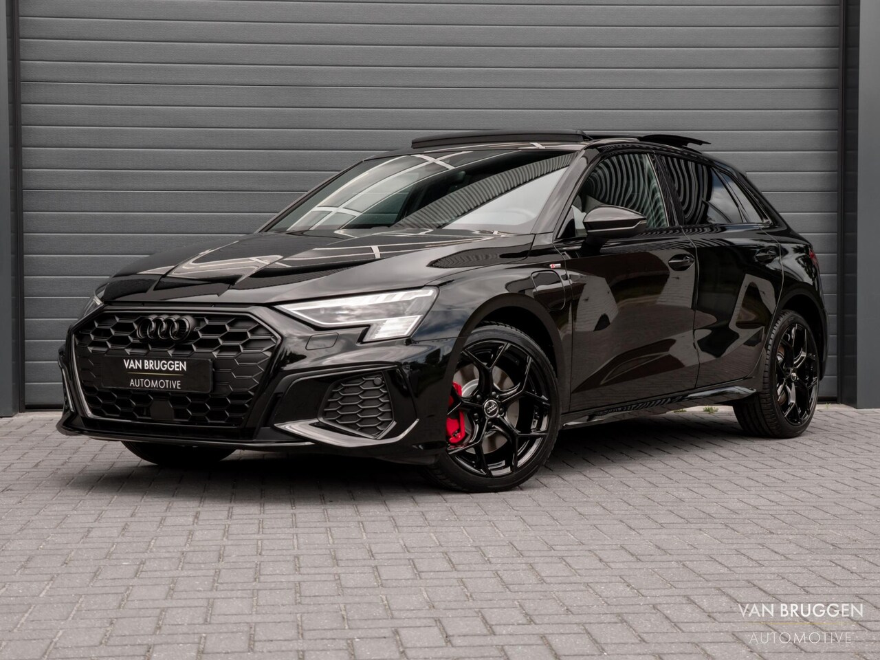 Audi A3 Sportback - 45 TFSI e S-Line Pano RS-Stoelen Sfeer Camera BTW ACC - AutoWereld.nl