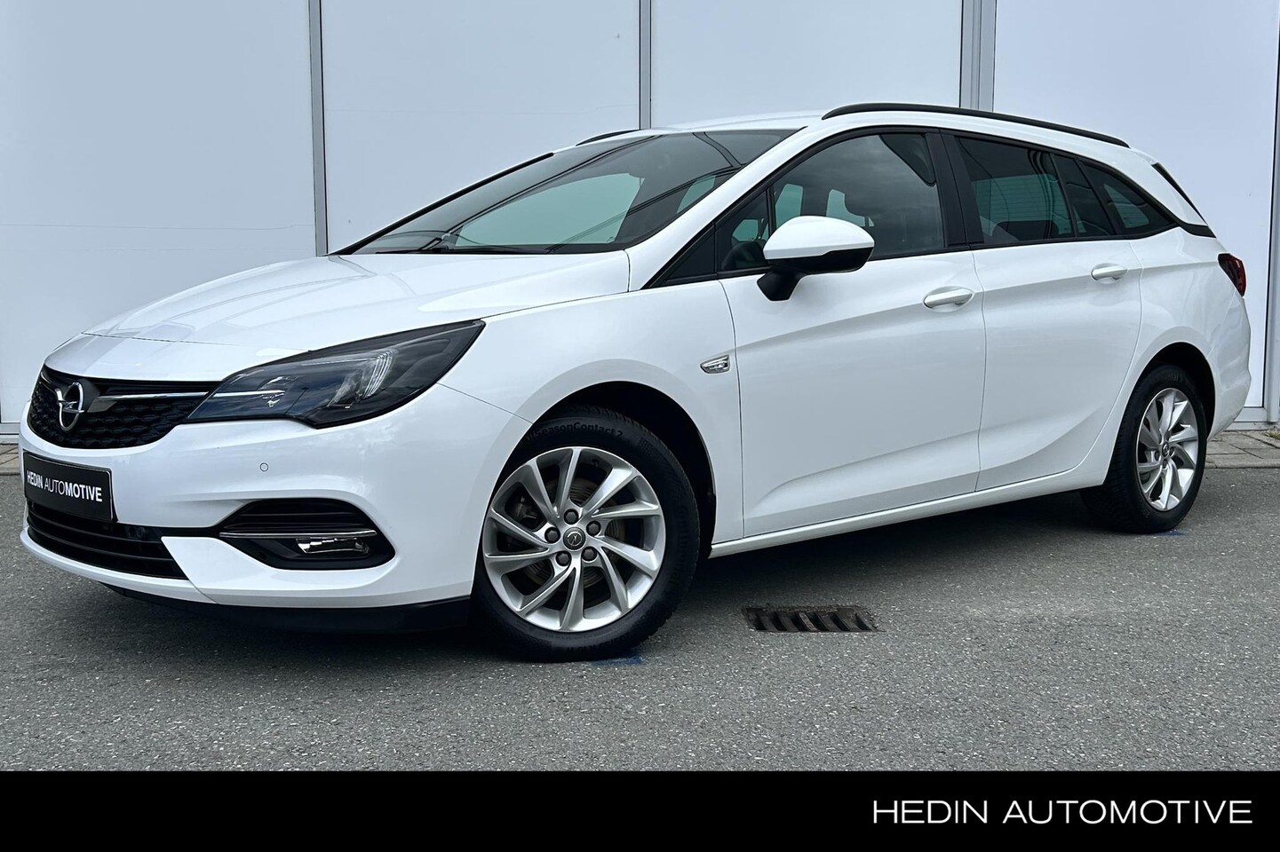 Opel Astra Sports Tourer - 1.2 Business Edition | Navigatie | Parkeersensoren | LMV | Apple Carplay/Android auto | - AutoWereld.nl