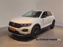 Volkswagen T-Roc - 1.5 TSI Sport Business R-Line - Panoramadak - Stoelverwarming - Apple Carplay/Android Auto
