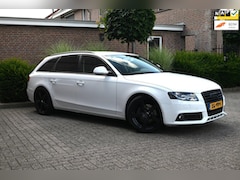 Audi A4 Avant - 2.0 TFSI 265 PK Gereviseerde motor Trekhaak Xenon Carplay 18''