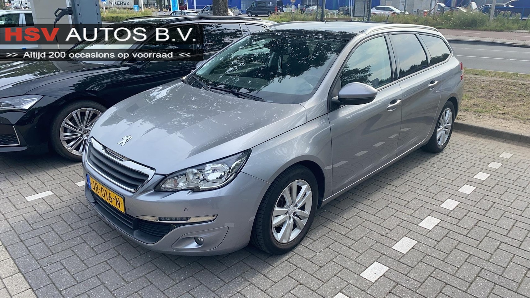Peugeot 308 SW - 1.2 PureTech Blue Lease Executive 1.2 PureTech Blue Lease Executive - AutoWereld.nl
