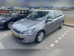 Peugeot 308 SW - 1.2 PureTech Blue Lease Executive