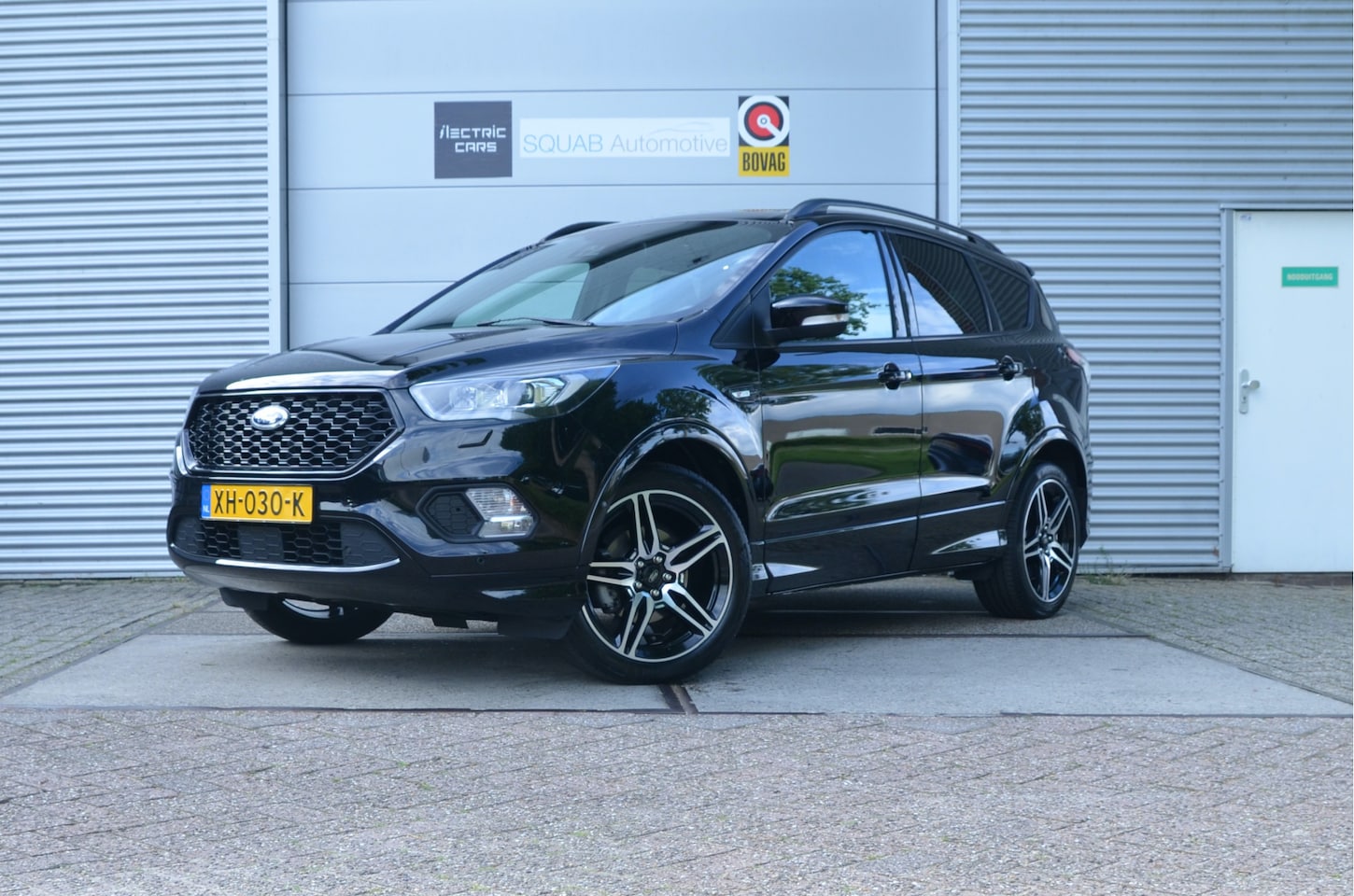 Ford Kuga - 1.5 EcoBoost ST Line Schuifdak, 19" Aluminium - AutoWereld.nl