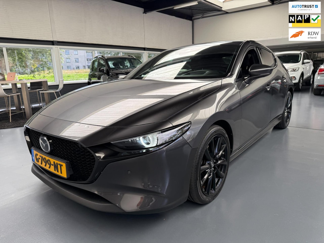 Mazda 3 - 2.0 e-SkyActiv-X M Hybrid 180 Luxury |NAP| - AutoWereld.nl
