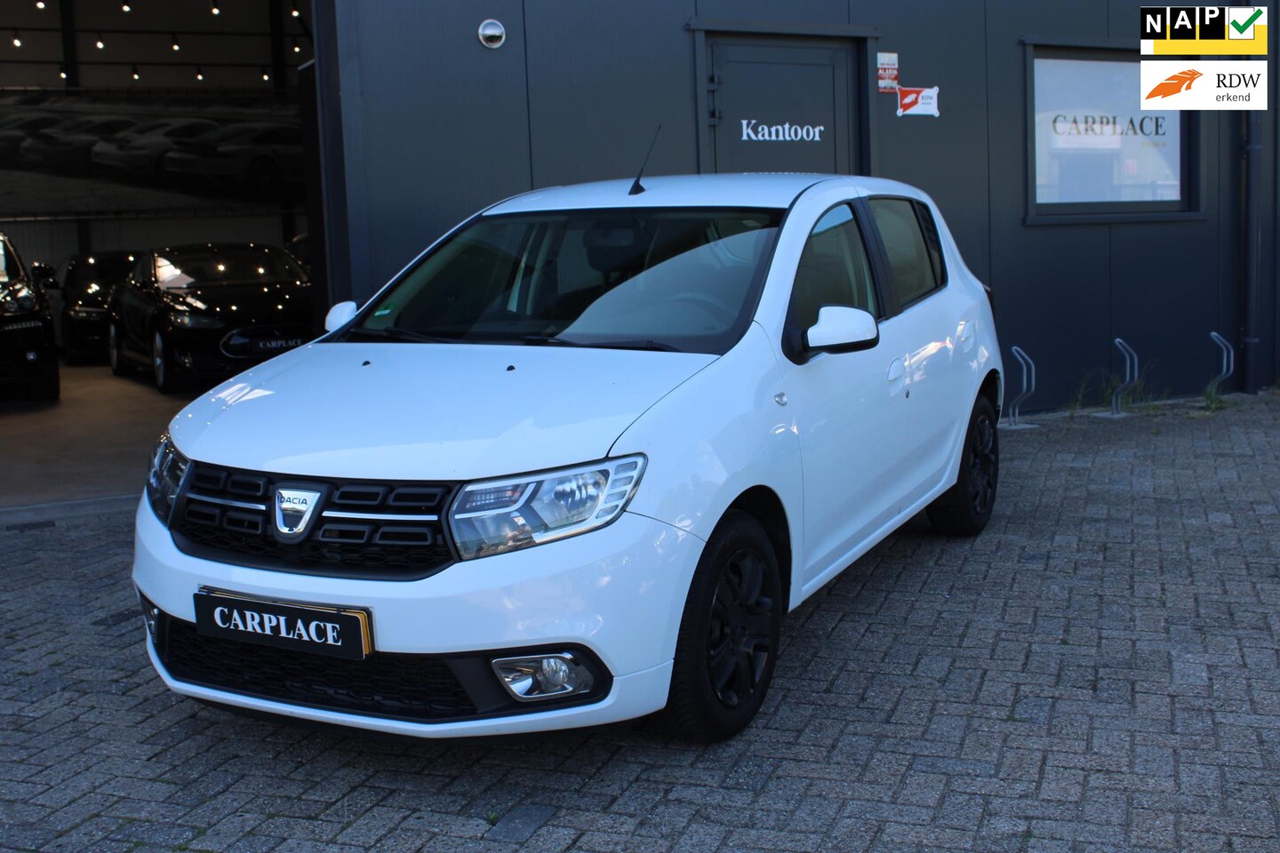 Dacia Sandero - 0.9 TCe Bi-Fuel Laureate 0.9 TCe Bi-Fuel Laureate - AutoWereld.nl