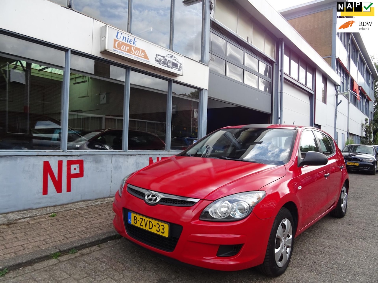 Hyundai i30 - 1.4i Active 1.4i Active - AutoWereld.nl
