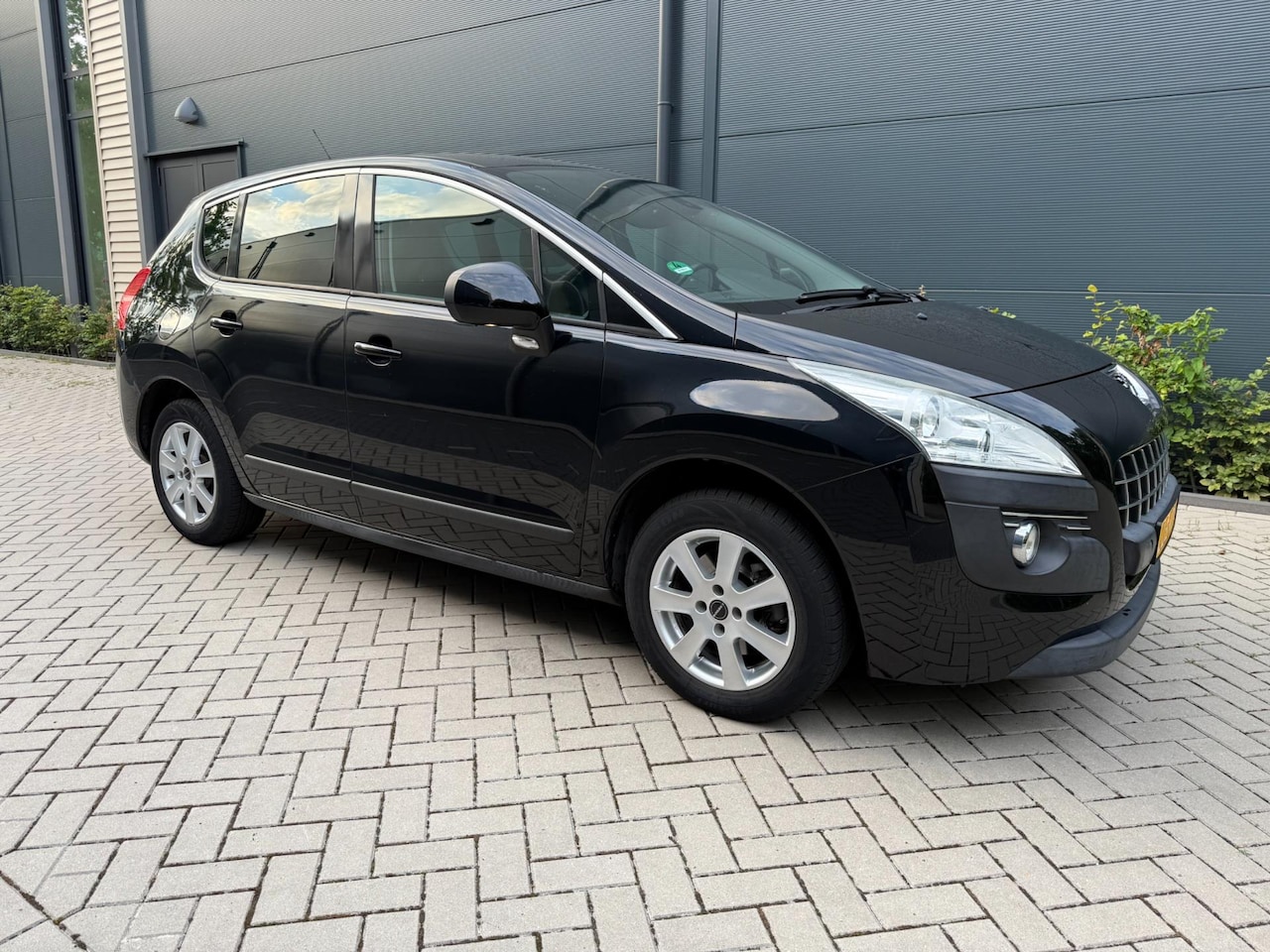 Peugeot 3008 - 1.6 THP ST groot navi multimedia scherm - AutoWereld.nl