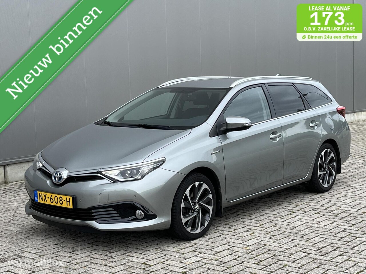 Toyota Auris - 1.8 Hybrid Aut. Station, Led , Dealerond ! - AutoWereld.nl