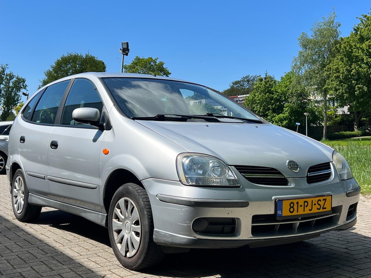 Nissan Almera Tino - 1.8 Visia Airco Achteruitrijcamera - AutoWereld.nl