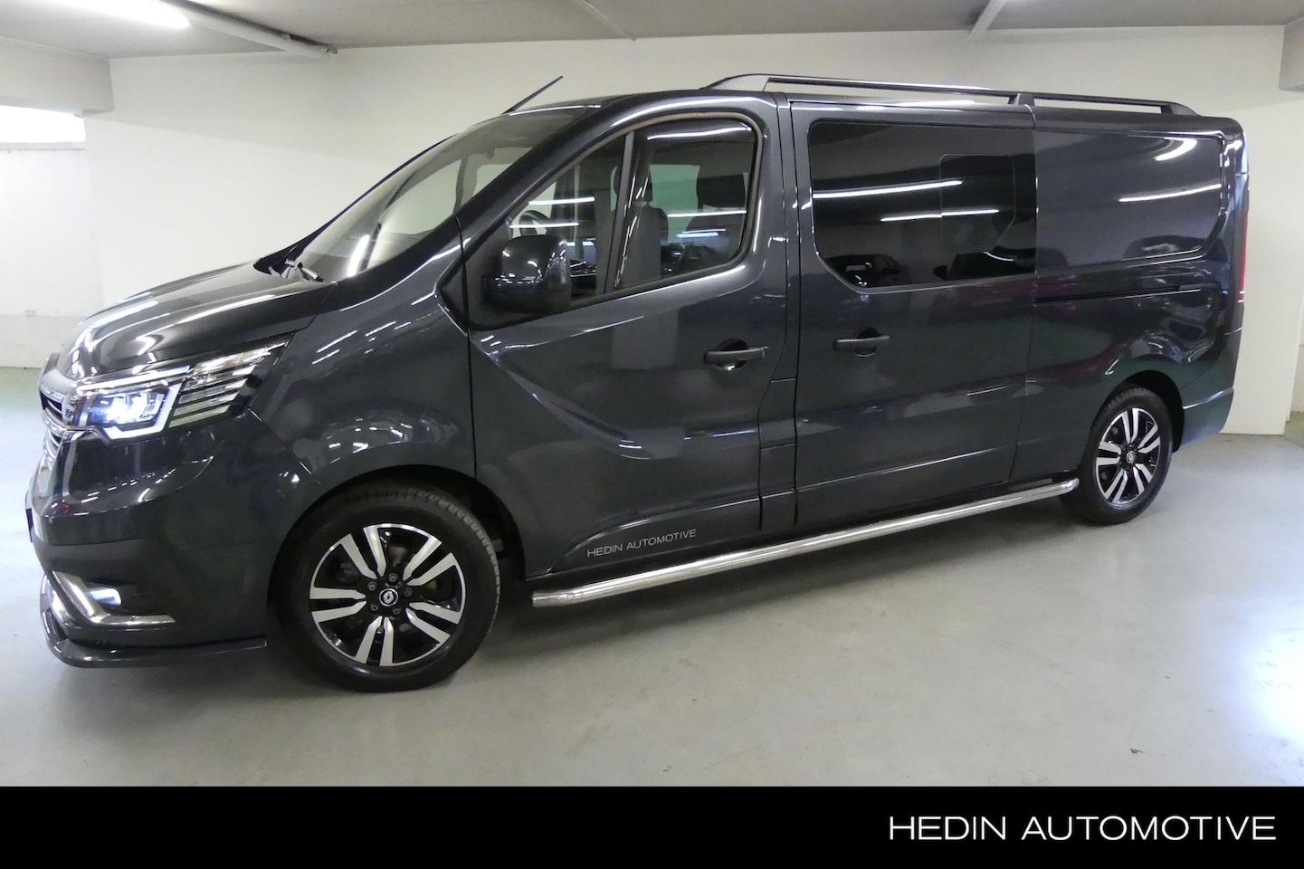 Renault Trafic - dCi 170 T29 L2H1 DC Luxe | Automaat | Dubbele Cabine Luxe | Climate Control | Lichtmetalen - AutoWereld.nl