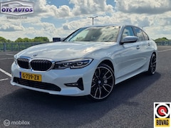 BMW 3-serie - 330e High Executive - 293PK - AUTOMAAT - DRAADLOZE CARPLAY - EXTRA SET VELGEN+WINTERBANDEN