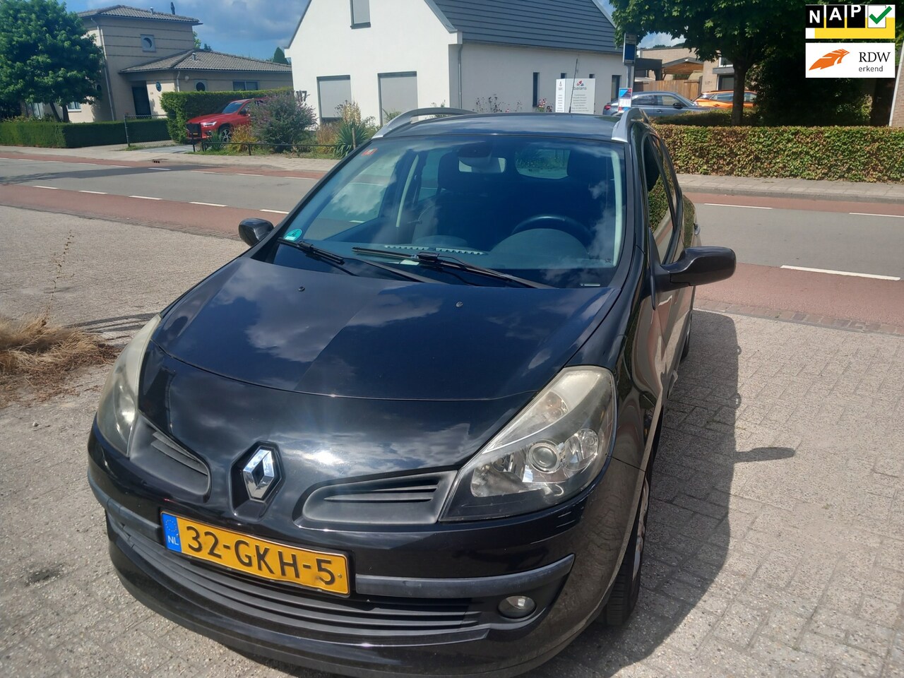 Renault Clio Estate - 1.2 TCE Corporate Sport apk tot 12-09-2026 - AutoWereld.nl