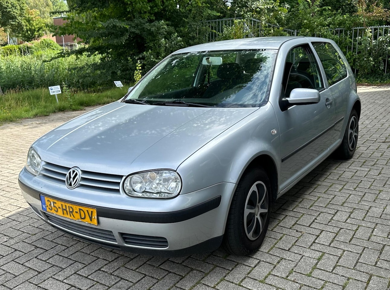 Volkswagen Golf - 1.6-16V Comfortline - Airco APK - AutoWereld.nl