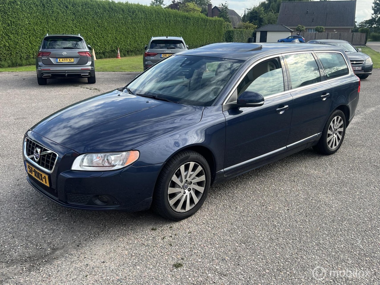 Volvo V70 - 1.6 T4 Limited Edition 1.6 T4 Limited Edition, Verliest Koelvloeistof! - AutoWereld.nl