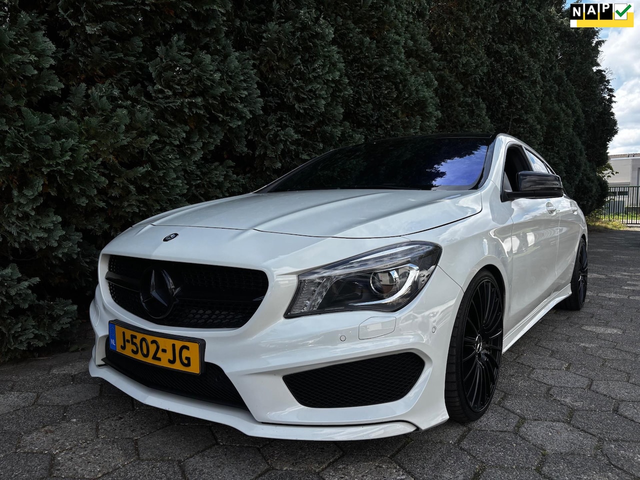 Mercedes-Benz CLA-klasse Shooting Brake - 180 | AMG Pack | Pano - AutoWereld.nl
