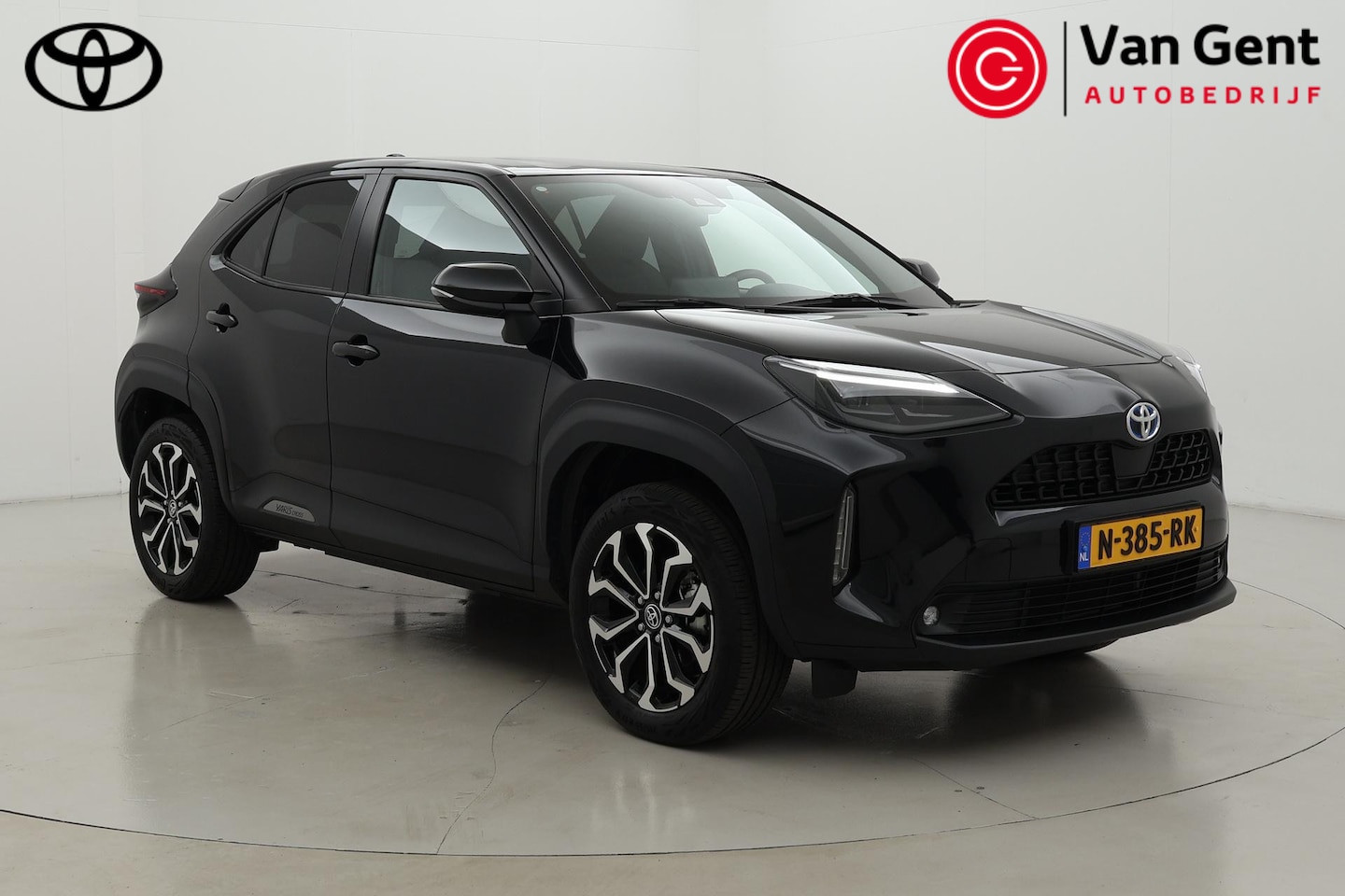 Toyota Yaris Cross - 1.5 Hybrid First Edition | Navigatie | Keyless | Adaptive Cruise | Clima | Full LED | Appl - AutoWereld.nl