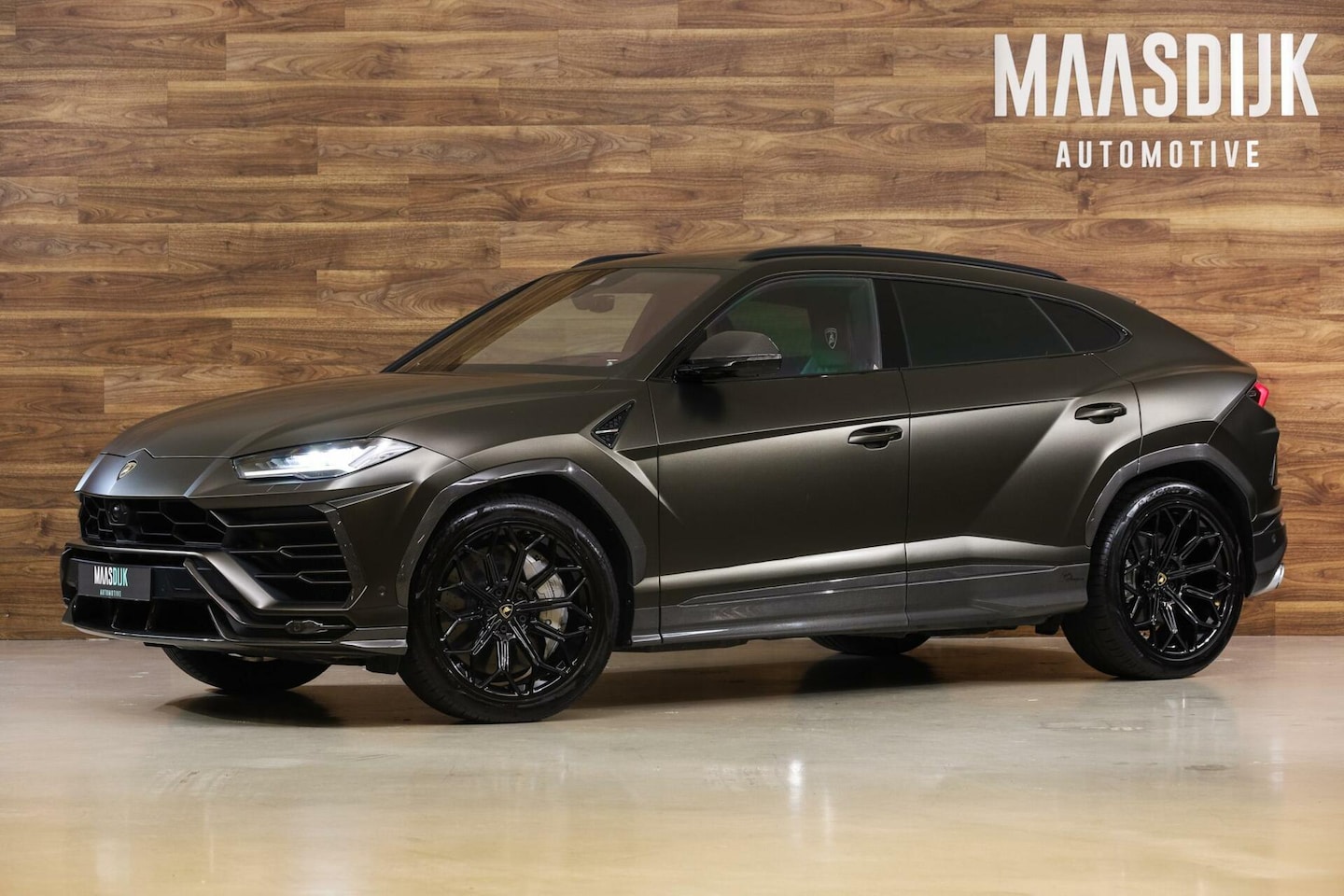 Lamborghini Urus - 4.0 V8|Ceramic|B&O|Carbon|Pano|Massage| - AutoWereld.nl