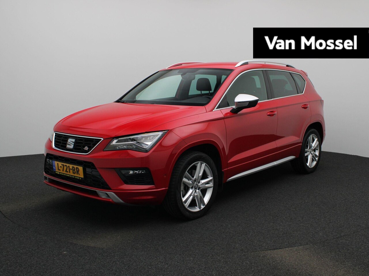 SEAT Ateca - 2.0 TSI FR 4DRIVE Business Intense Black 2.0 TSI FR 4DRIVE Business Intense Black - AutoWereld.nl