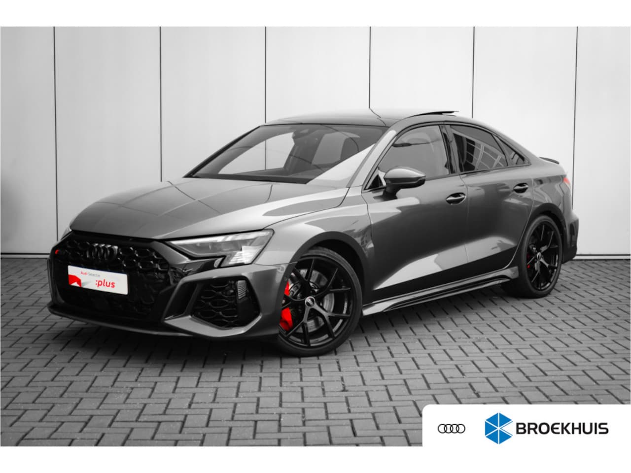 Audi A3 Limousine - 2.5 TFSI RS 3 quattro 400 pk | RS-sportuitlaatsysteem | Progressieve besturing | Head-up d - AutoWereld.nl