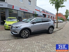Opel Grandland X - 1.2 TURBO INNOVATION / Carplay / Stoelverwarming-koeling /
