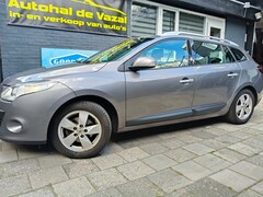 Renault Mégane Estate - 1.5 dCi Dynamique AUTOMAAT airco navigatie trekhaak