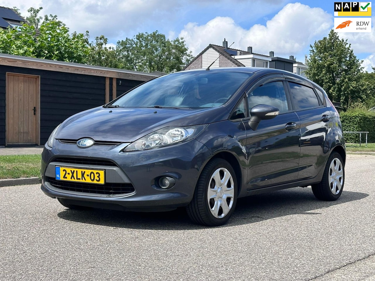 Ford Fiesta - 1.25 Limited Carplay*Navigatie*Airco*30-07-2026 APK*Elektrische ramen* - AutoWereld.nl