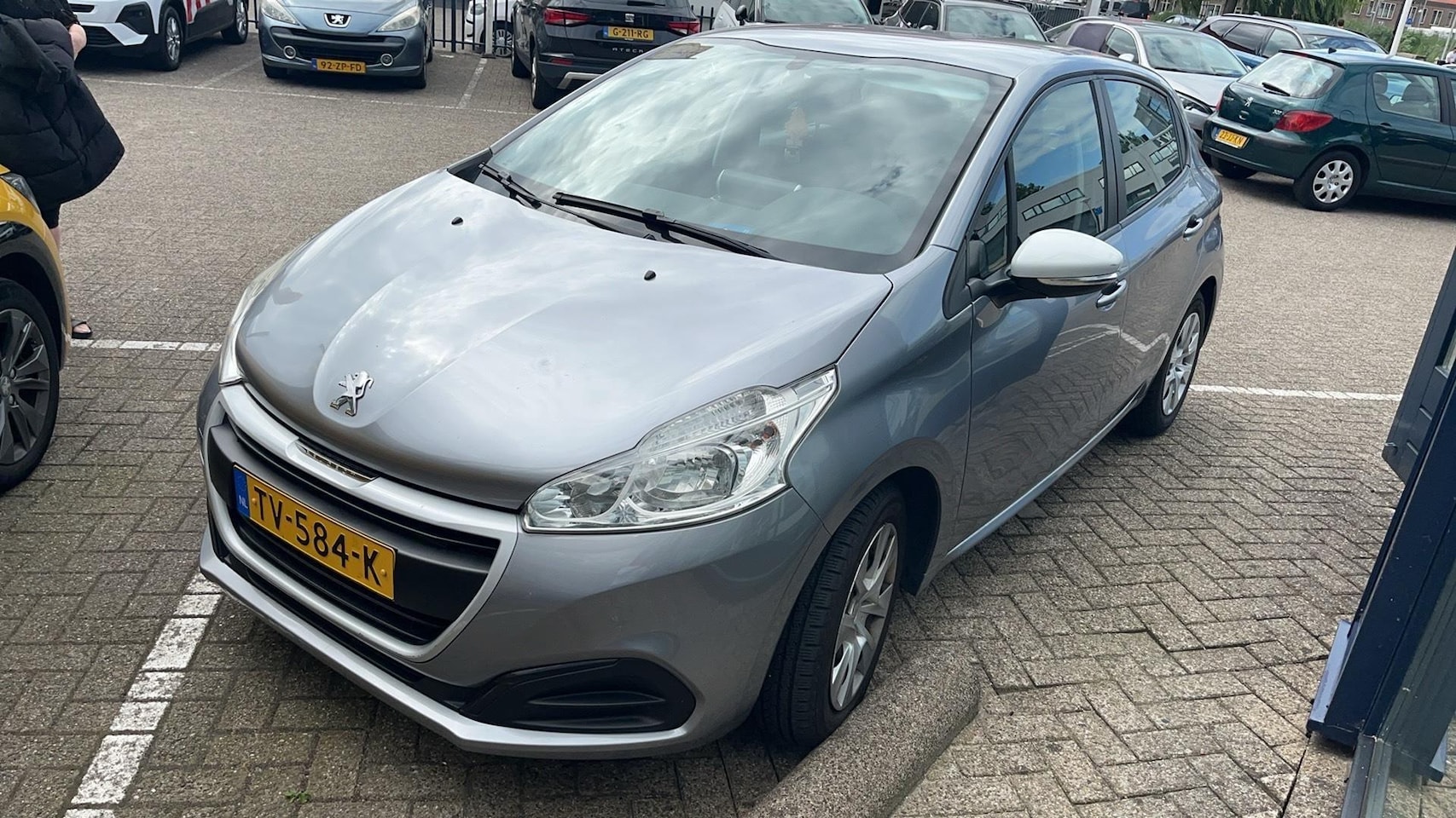 Peugeot 208 - 1.2 PureTech Like 1.2 PureTech Like - AutoWereld.nl
