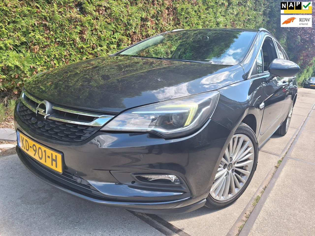 Opel Astra Sports Tourer - 1.6 CDTI Business 1.6 CDTI Business+ - AutoWereld.nl