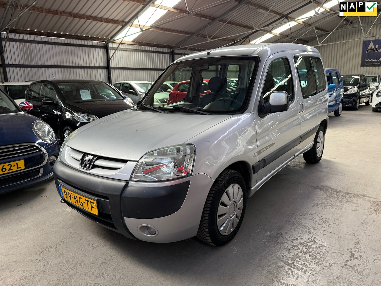 Peugeot Partner MPV - 1.4 Quiksilver 2x schuifdeur, Inruilauto - AutoWereld.nl