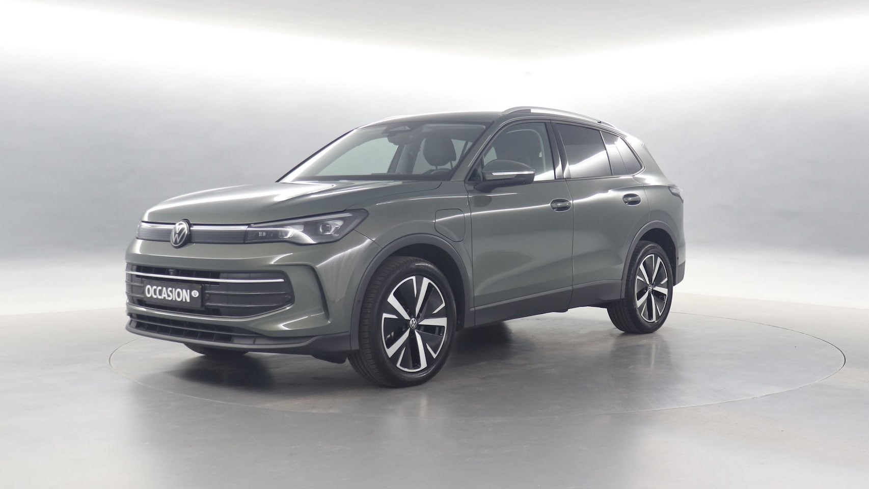 Volkswagen Tiguan - 1.5 eHybrid 204pk Life Edition DSG / 360 Camera / Navigatie / Stoel+Stuurverwarming - AutoWereld.nl