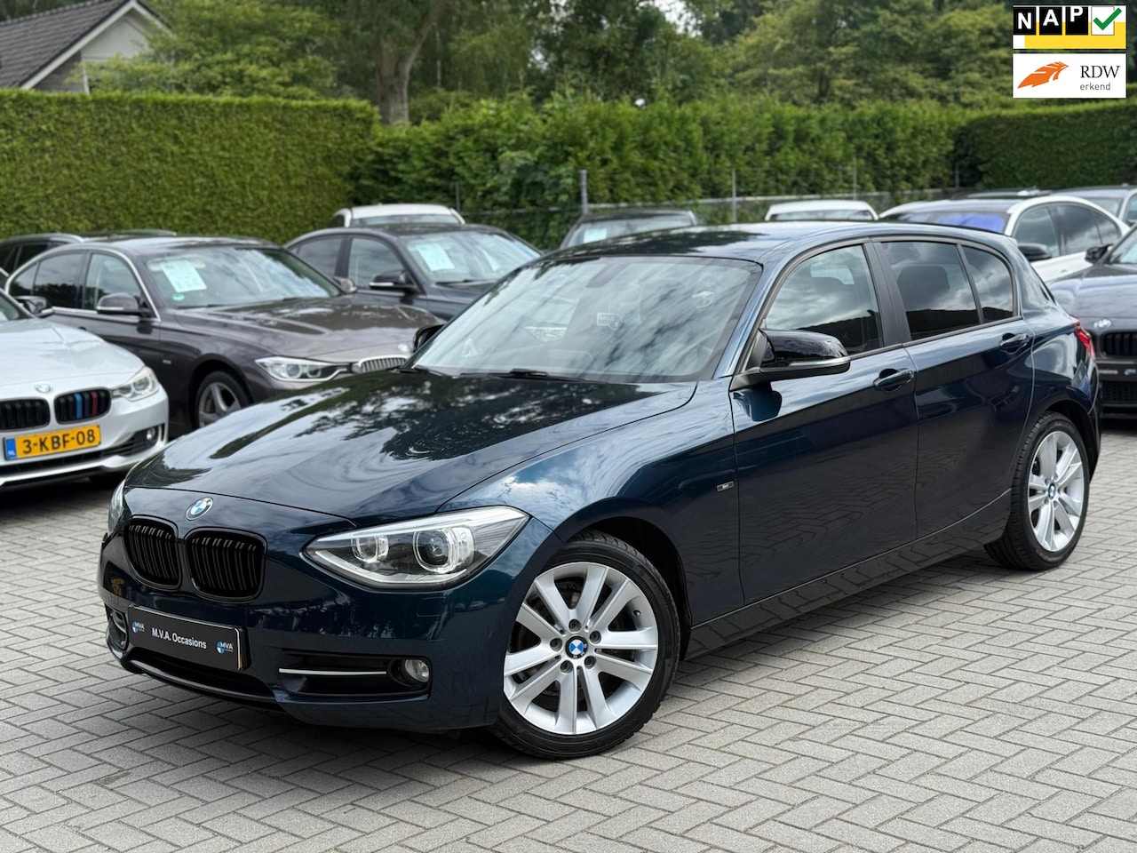 BMW 1-serie - 116i EDE Executive Sport|Nieuwe Ketting + Klepseals|Navigatie|Climate control|Cruise contr - AutoWereld.nl