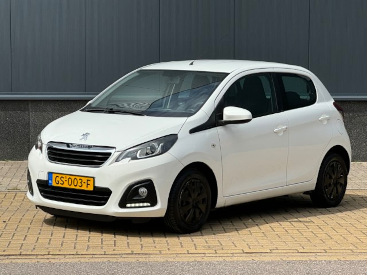 Peugeot 108 - 1.0 e-VTi Active 5drs Airco - AutoWereld.nl