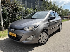 Hyundai i20 - 1.2i Business Edition / 5-DEURS / AIRCO / 67dkm NAP