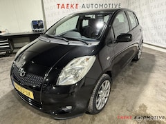 Toyota Yaris - 1.3 VVTi Executive Airco/1e EIG/Leder/Nap