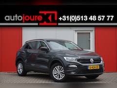 Volkswagen T-Roc - 1.6 TDI Style Business | Climate | Navi | Trekhaak |