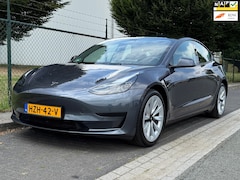 Tesla Model 3 - Standard RWD Plus 60 kWh Enhanced Autopilot 19 inch