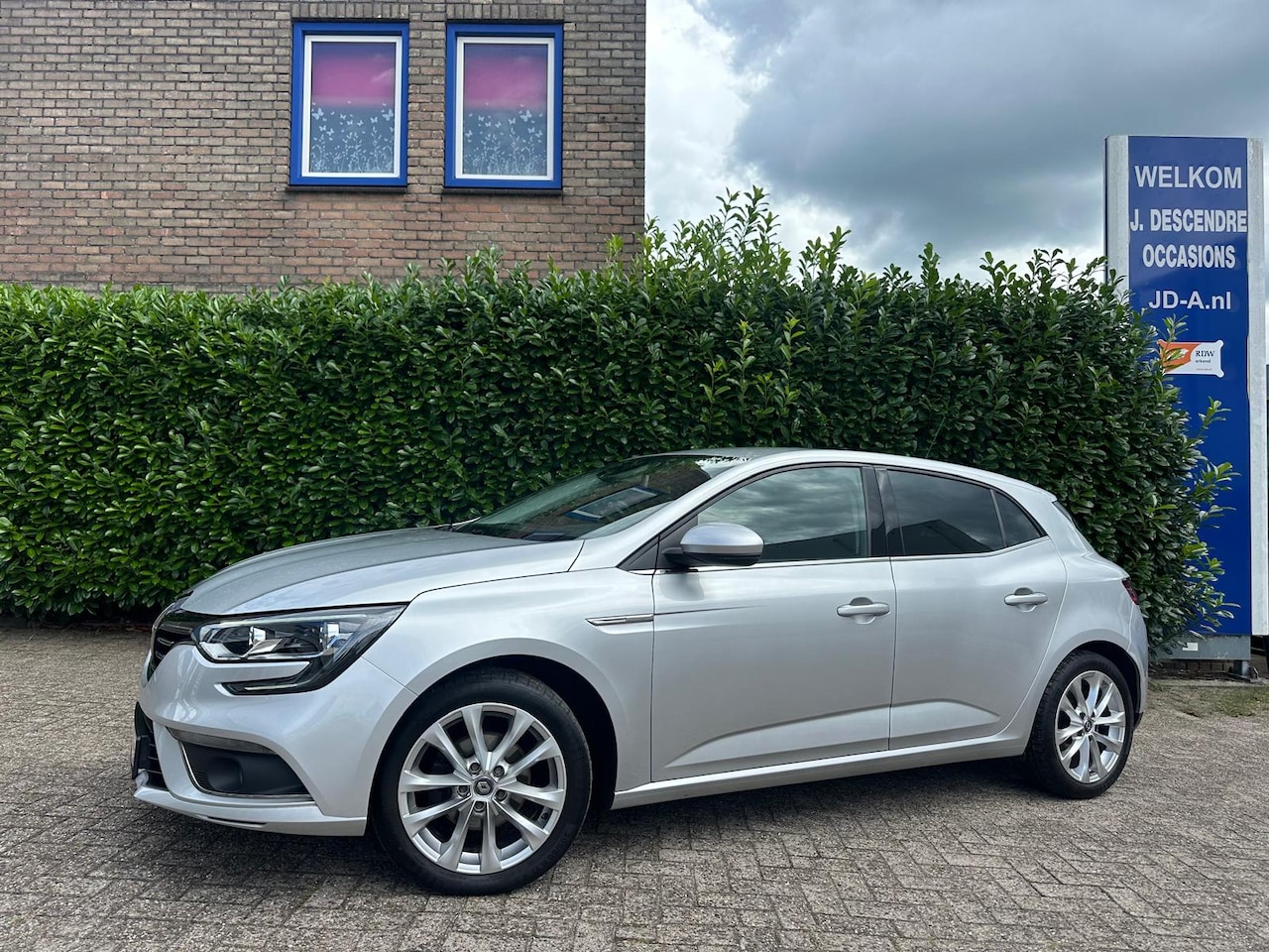 Renault Mégane - 1.2 TCe GT-Line Climate C, Cruise C, Navigatie, Sportstoelen - AutoWereld.nl