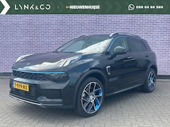 Lynk & Co 01 - 1.5 TREKHAAK | tot 69 km Elektrisch rijden | Panorama-schuifdak | Premium Audio | | Adapti