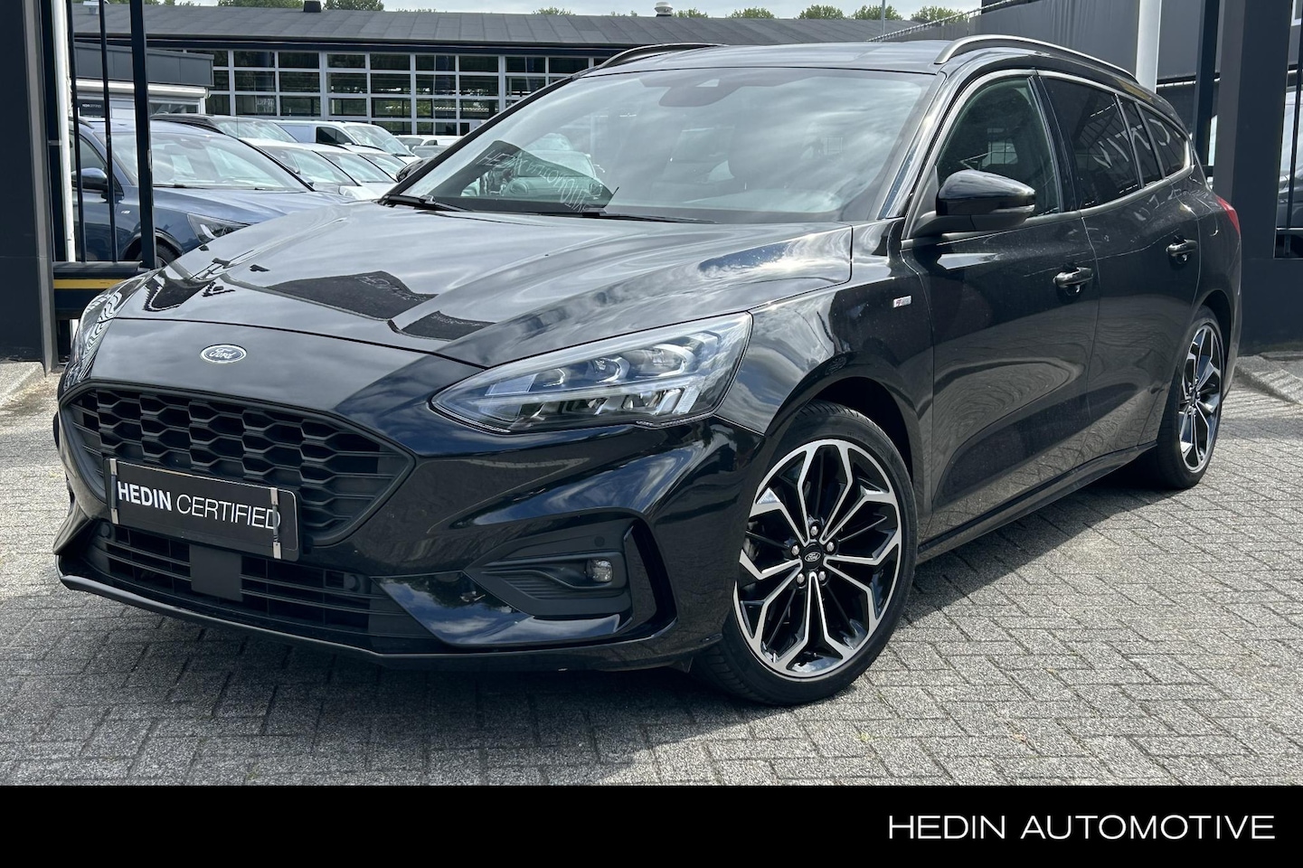 Ford Focus Wagon - 1.0 EcoBoost ST Line Business | Wegklapbare trekhaak | Winter Pack | Full LED | 18 inch - AutoWereld.nl