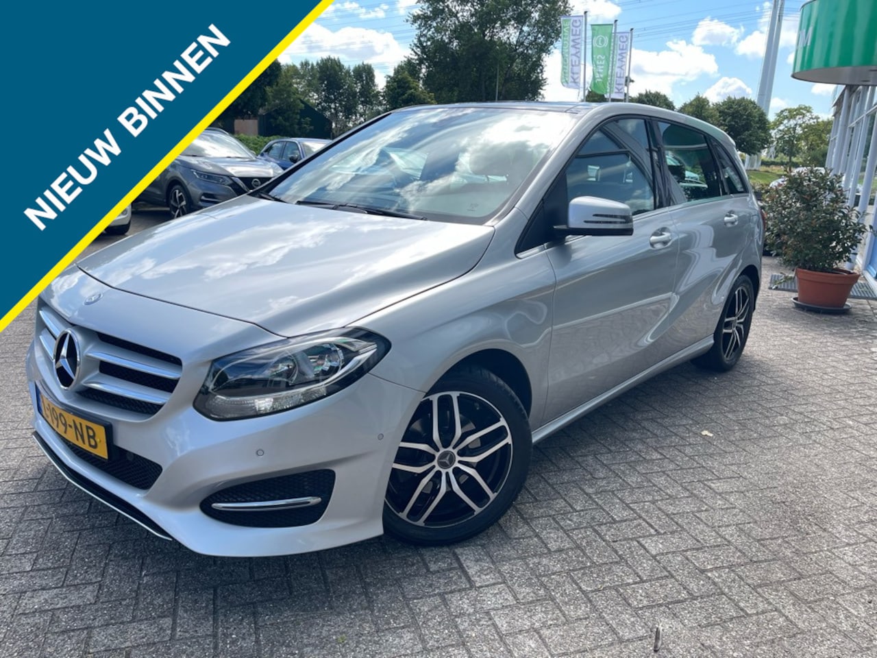 Mercedes-Benz B-klasse - 180 Ambition 180 Ambition, Aut, Pano, Nav, Stoelverw. PDC v+a - AutoWereld.nl