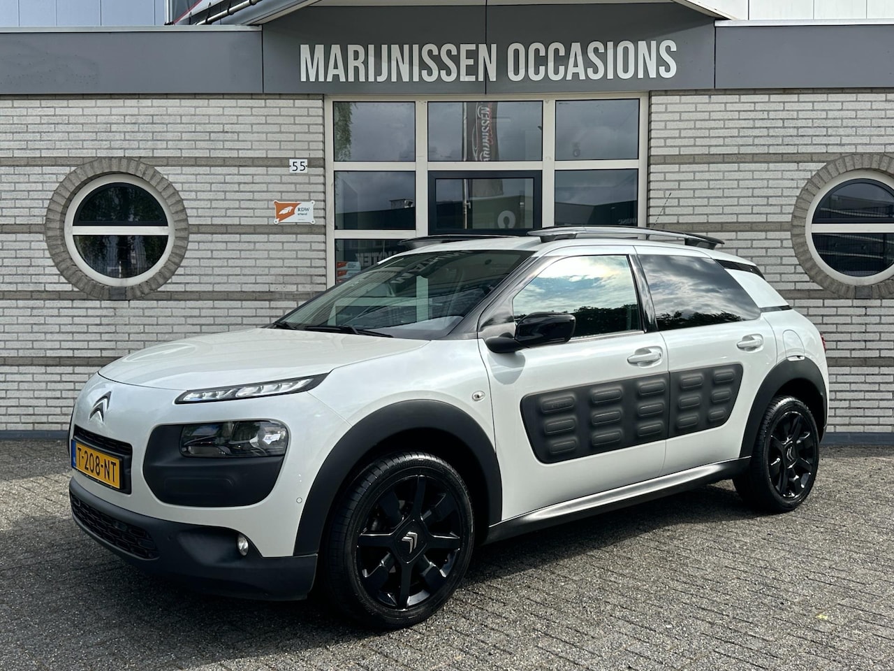 Citroën C4 Cactus - 1.2 PureTech One-Tone |CAM,Cruise,PDC| - AutoWereld.nl